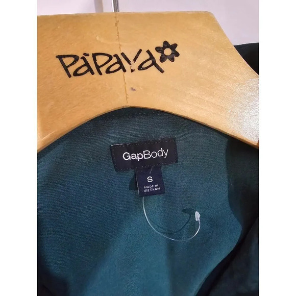 Gap Body women's green long sleeves button-down Blouse - small​ - Picture 10 of 11